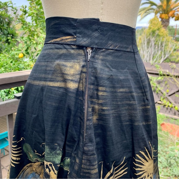 VINTAGE Mexican 1950s Black & Metallic Hand Painted Souvenir Circle Midi Skirt - Picture 9 of 11